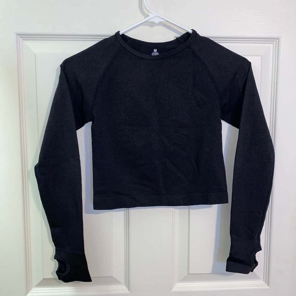 Athletic long sleep top